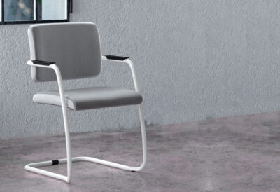 Chaise Visit