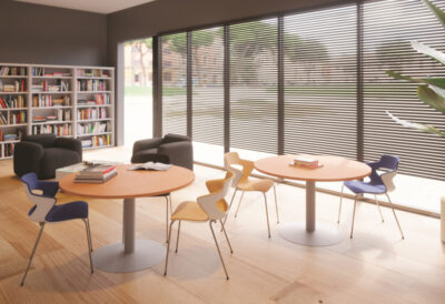 Table ronde pied tulipe