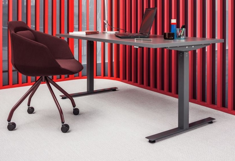 Bureau assis debout Ogi Drive electrique 01