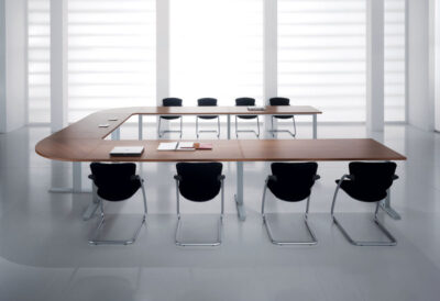 Table de conférence 12 – 14 personnes