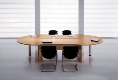Table ovale 9 -10 personnes