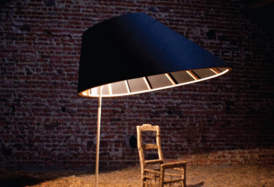Lampadaire acoustique