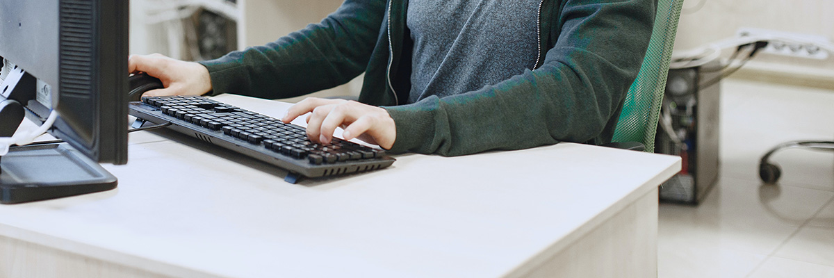 articles Quelle est la hauteur idéale pour un bureau ?