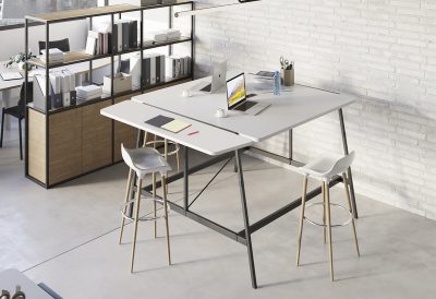 Table haute de réunion carrée 140cm