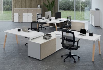 Bureau 120 x 80 cm piètement bois massif